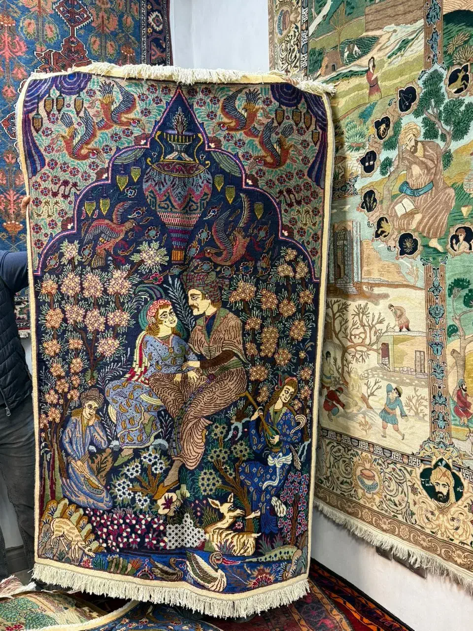 فرش دستبافت|فرش|تهران, فردوسی|دیوار