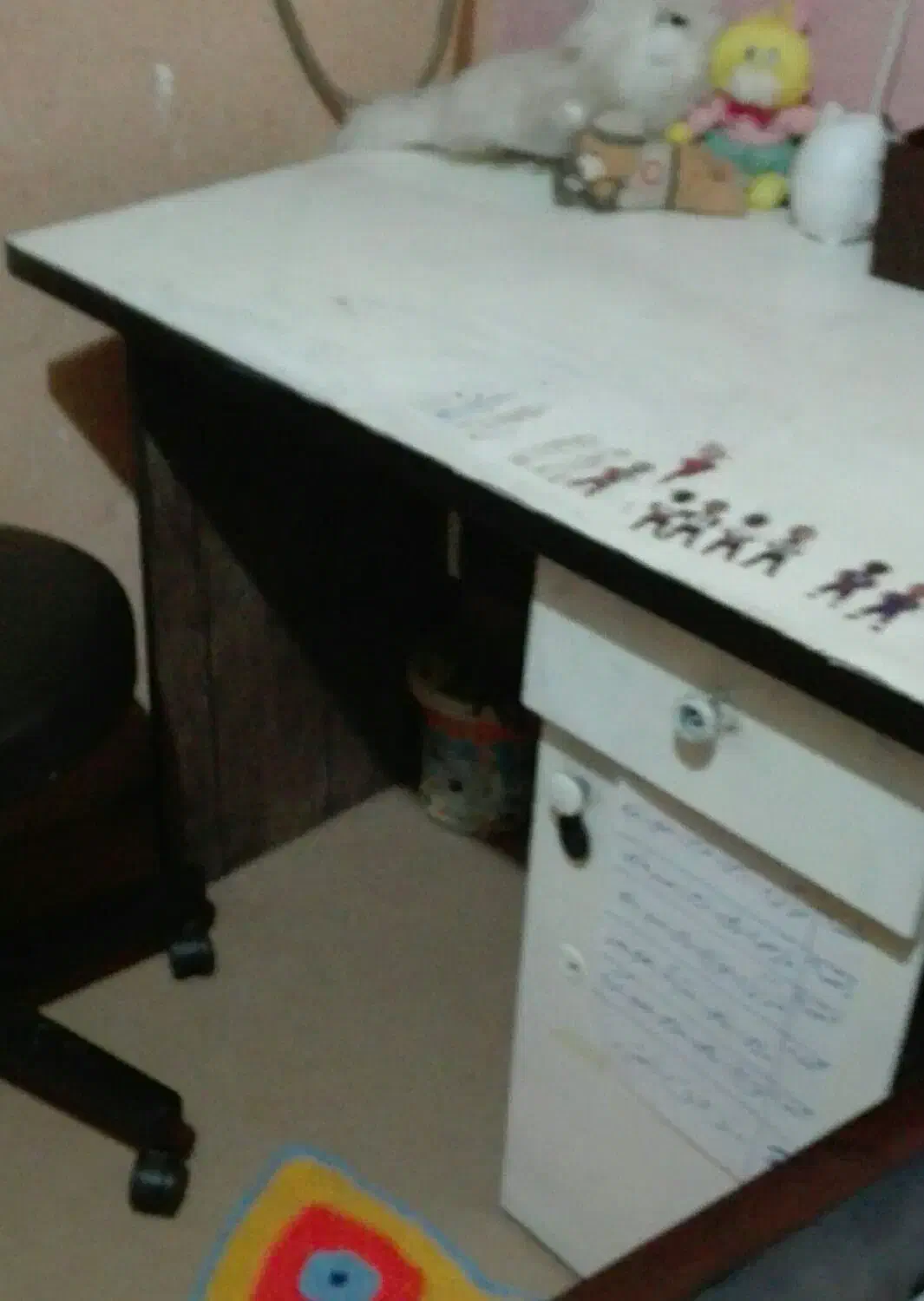 میزتحریر‌۹۰۰باصندلی‌۱۳۰۰|میز تحریر و کامپیوتر|آغاجاری, |دیوار