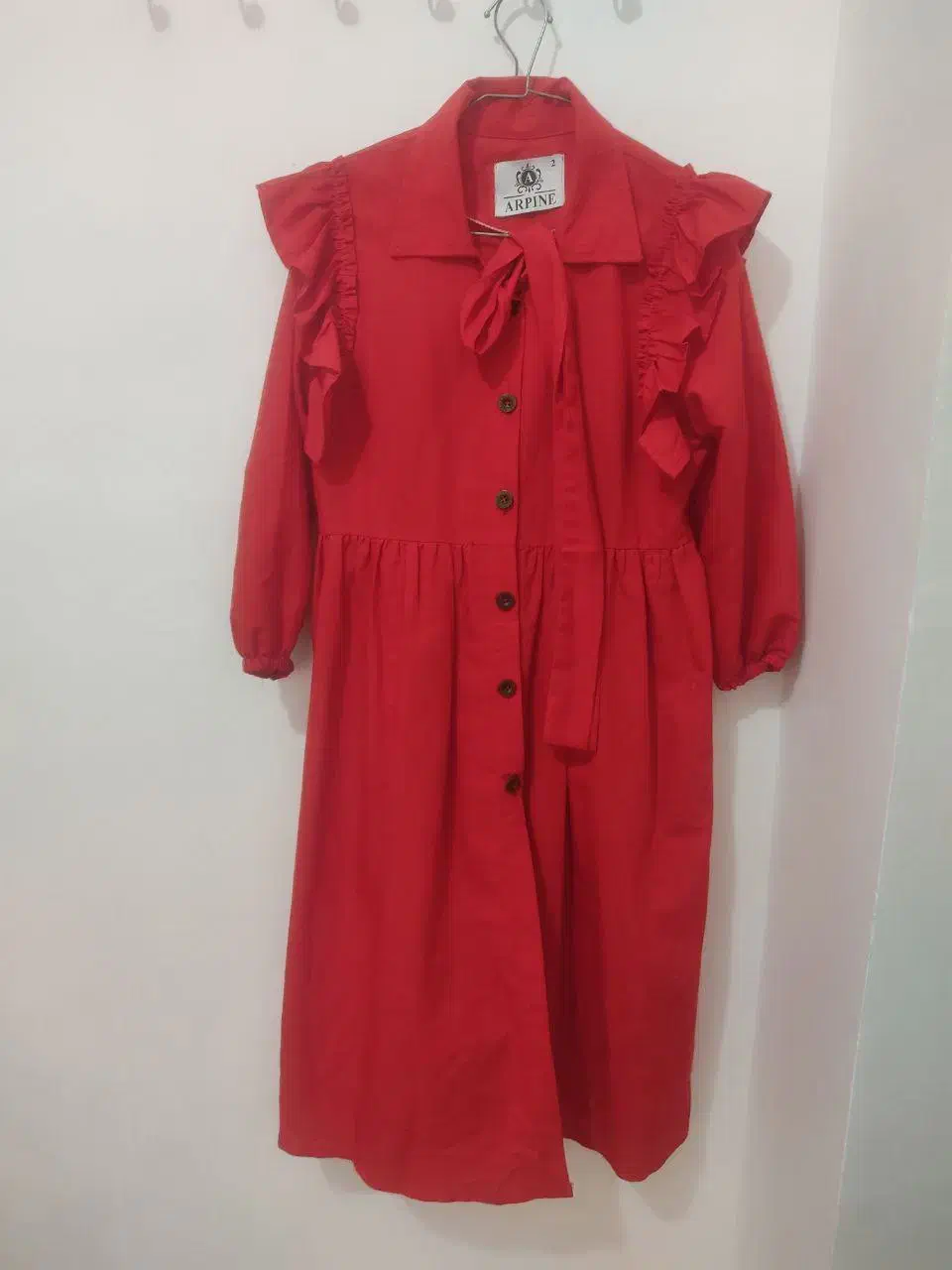 لباس زنانه|لباس|قیدار, |دیوار