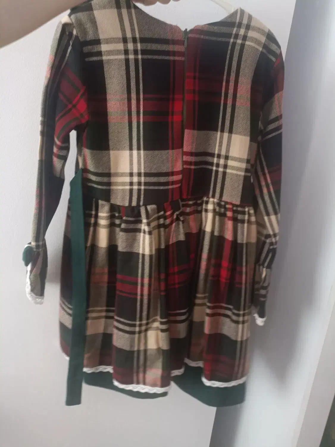 در حد نو فقط یکبار پوشیده|کفش و لباس بچه|ابهر, |دیوار