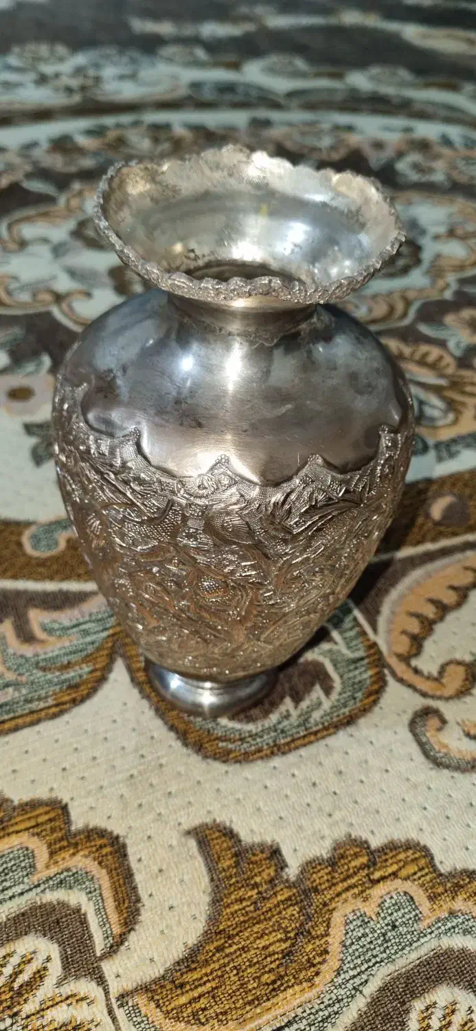 گلدان مسی|کلکسیون اشیاء عتیقه|تهران, عبدل‌آباد|دیوار