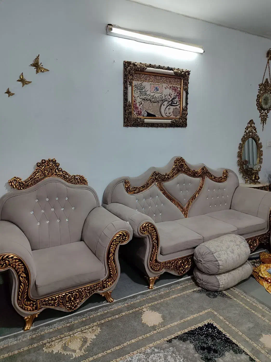 مبلمان ۸ نفره و تختخواب کامل با تشک|مبلمان خانگی و میز عسلی|بروجرد, |دیوار