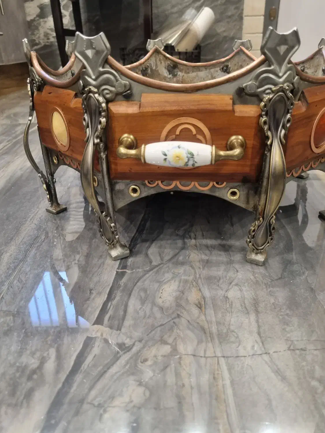 منقل آنتیک و منحصر بفرد مسکوب و نگین دار|کلکسیون اشیاء عتیقه|کرمان, |دیوار