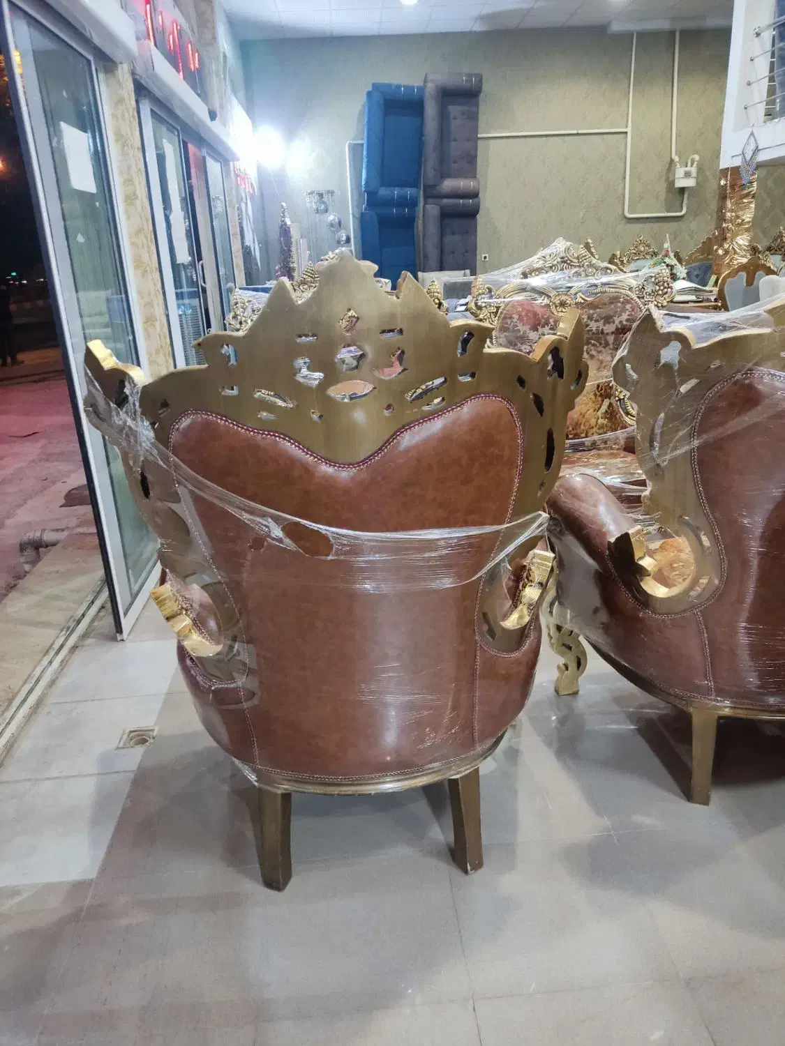 مبلمان تاج بلندسلطنتی راحتی شیک چوب راش زیرقیمت|مبلمان خانگی و میز عسلی|خرم‌آباد, |دیوار