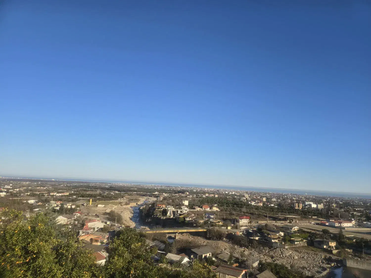 فروش یک قطعه زمین قابل ساخت در بام عباس آباد|فروش زمین و ملک کلنگی|عباسآباد, |دیوار