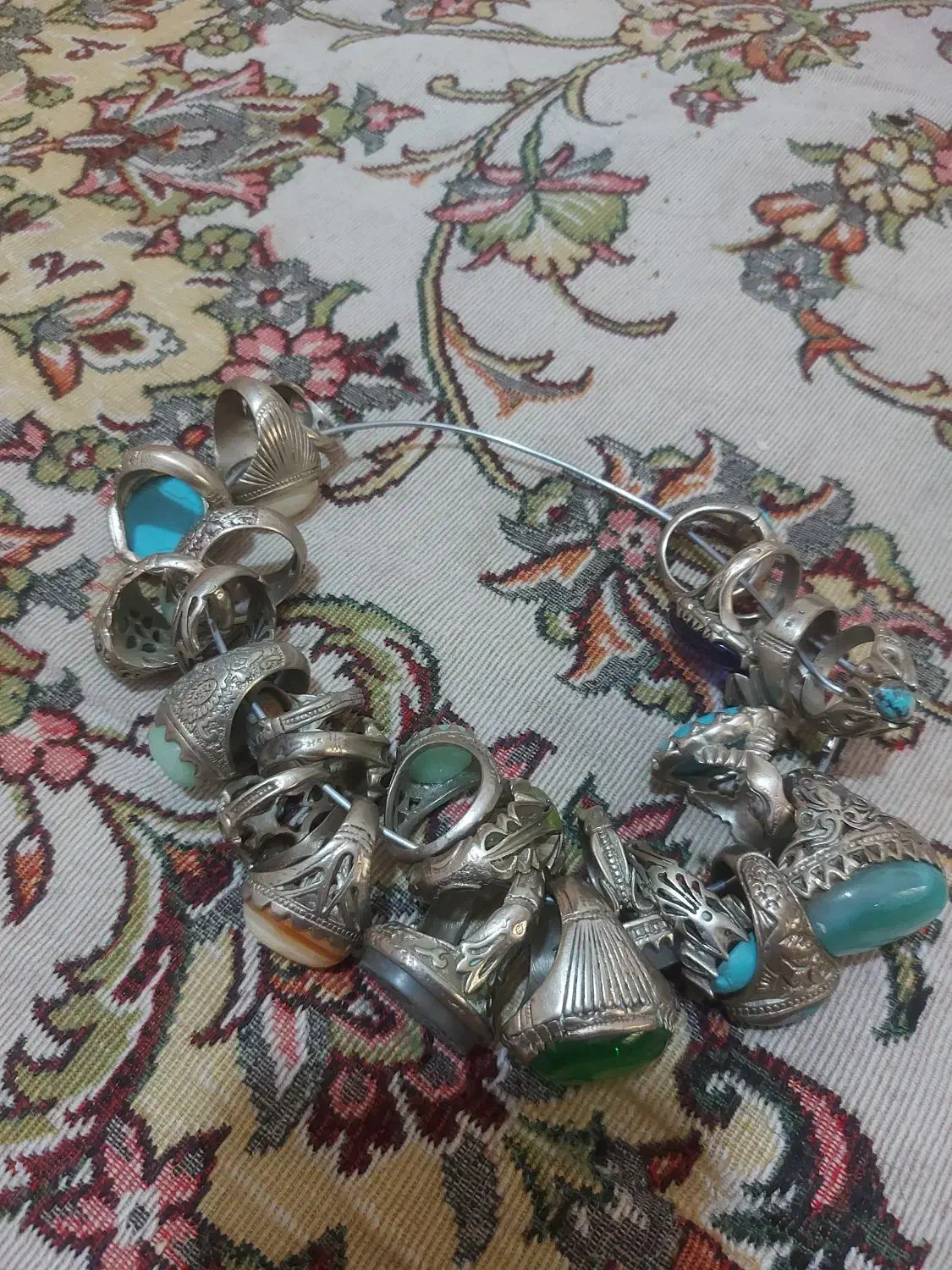 انگشتر نگین اصلی|بدلیجات|شاهین‌شهر, برخوار غرب|دیوار