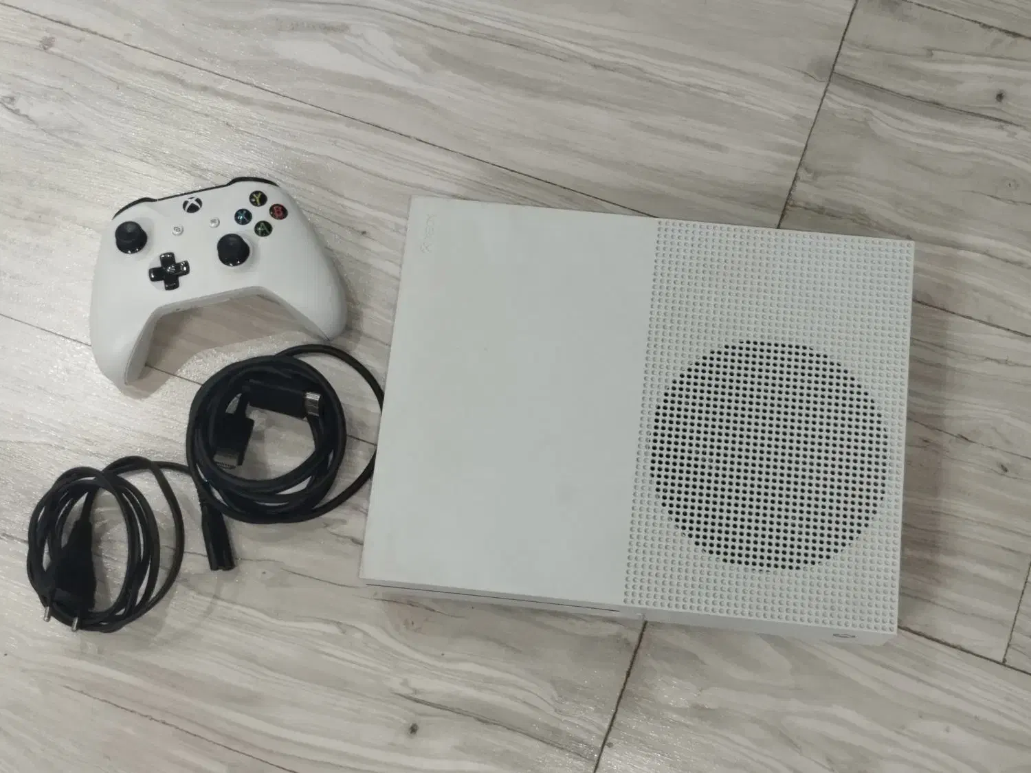 ایکس باکس وان اس|کنسول، بازی ویدئویی و آنلاین|همدان, |دیوار