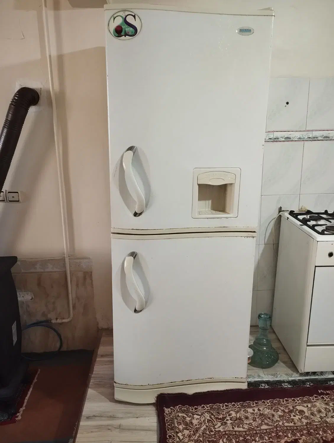 یخچال سالم تمیز هیچ مشکلی نداره|یخچال و فریزر|بهار, |دیوار