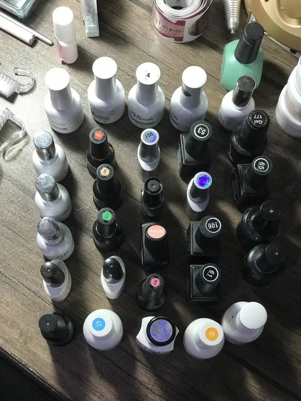 صفر تا صد وسایل کاشت ناخن|آرایشی، بهداشتی، درمانی|شیراز, کوشک میدان|دیوار