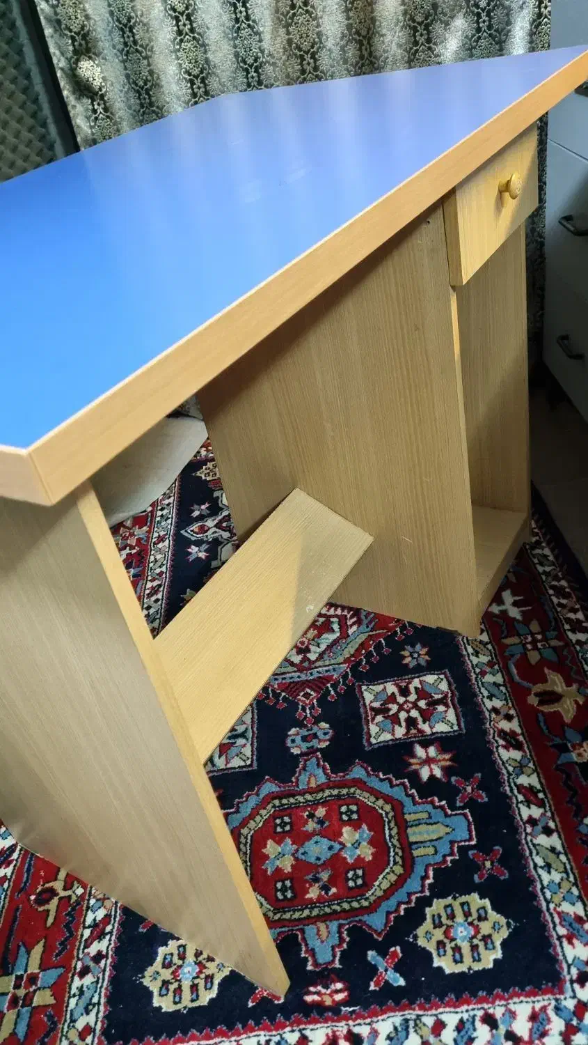 میز تحریر و کامپیوتر طول ۱.۲۰|میز تحریر و کامپیوتر|قوچان, |دیوار