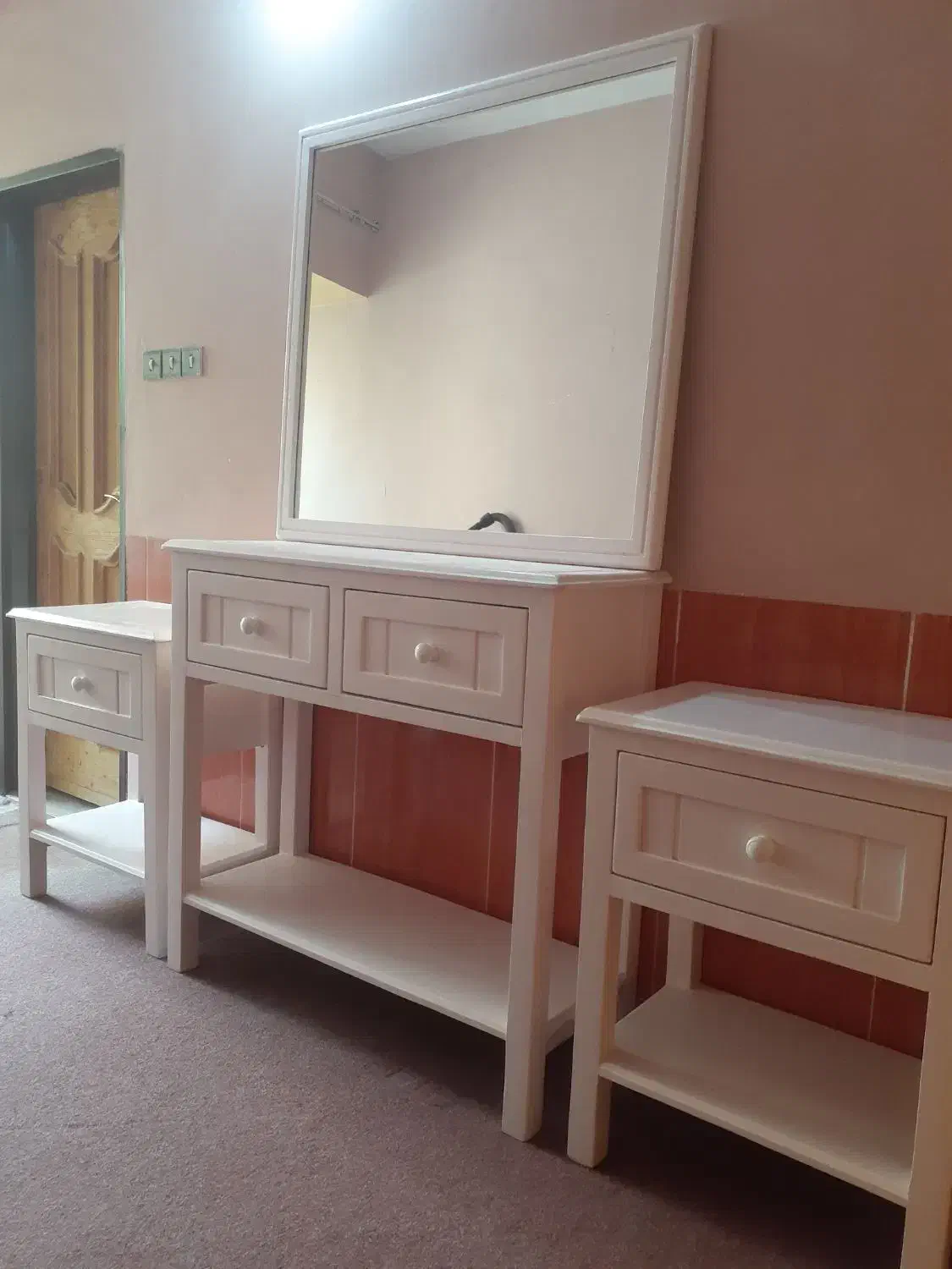 آینه|آینه|ایلام, |دیوار