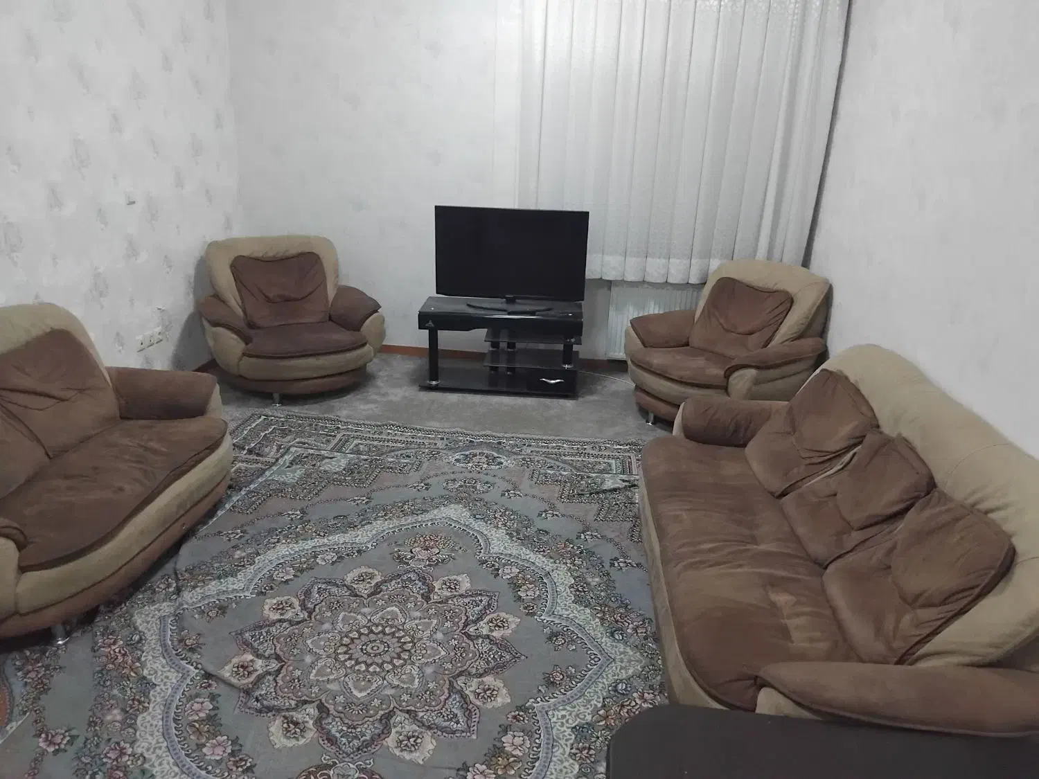 مبلمان ترک خارجی|مبلمان خانگی و میز عسلی|رفسنجان, |دیوار