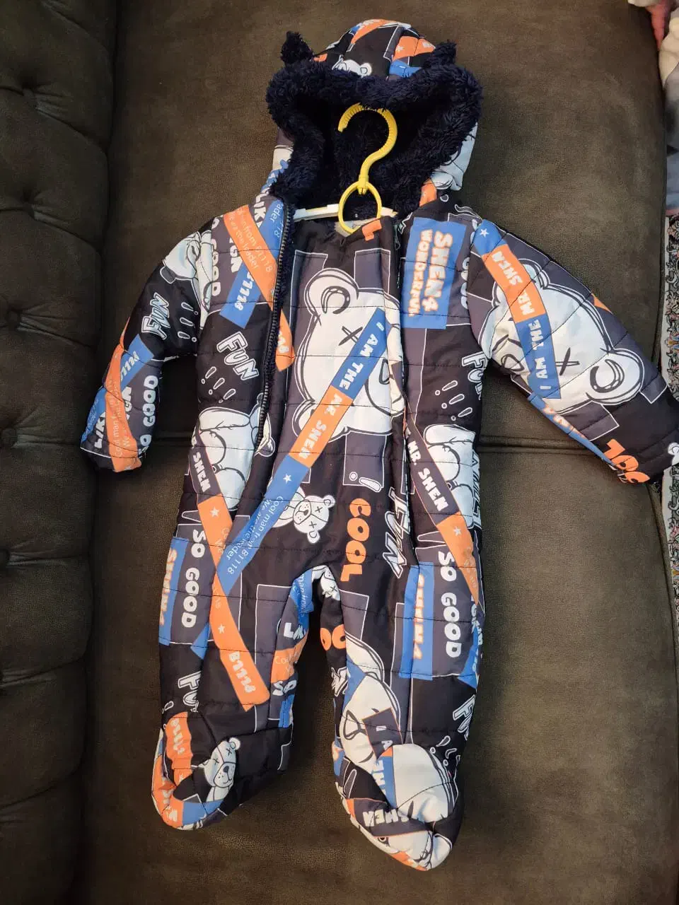 لباس.قنداق بچه. تشک خواب|اسباب و اثاث بچه|تهران, صادقیه|دیوار