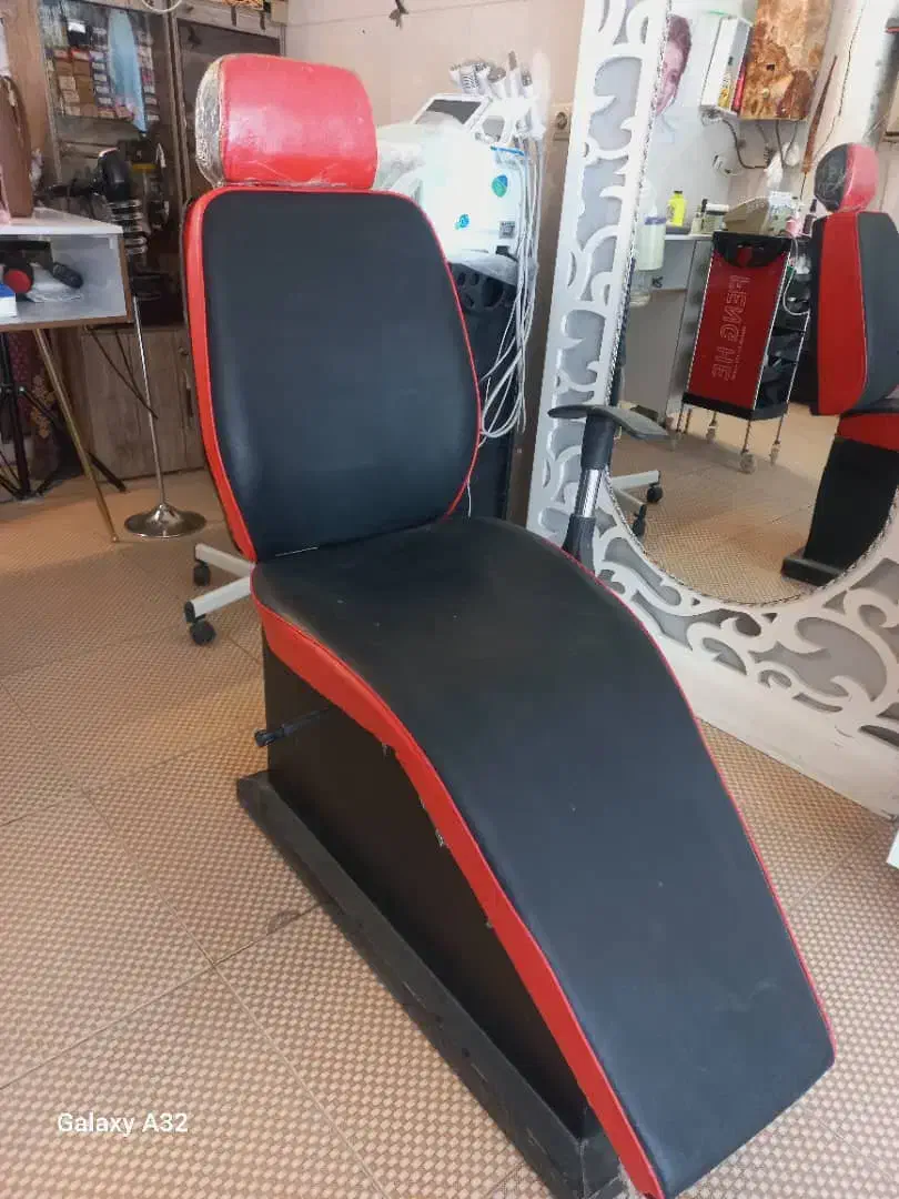 آینه وسایل ناخن دستگاه وکس صندلی اصلاح|حراج|اصفهان, جلالیه|دیوار