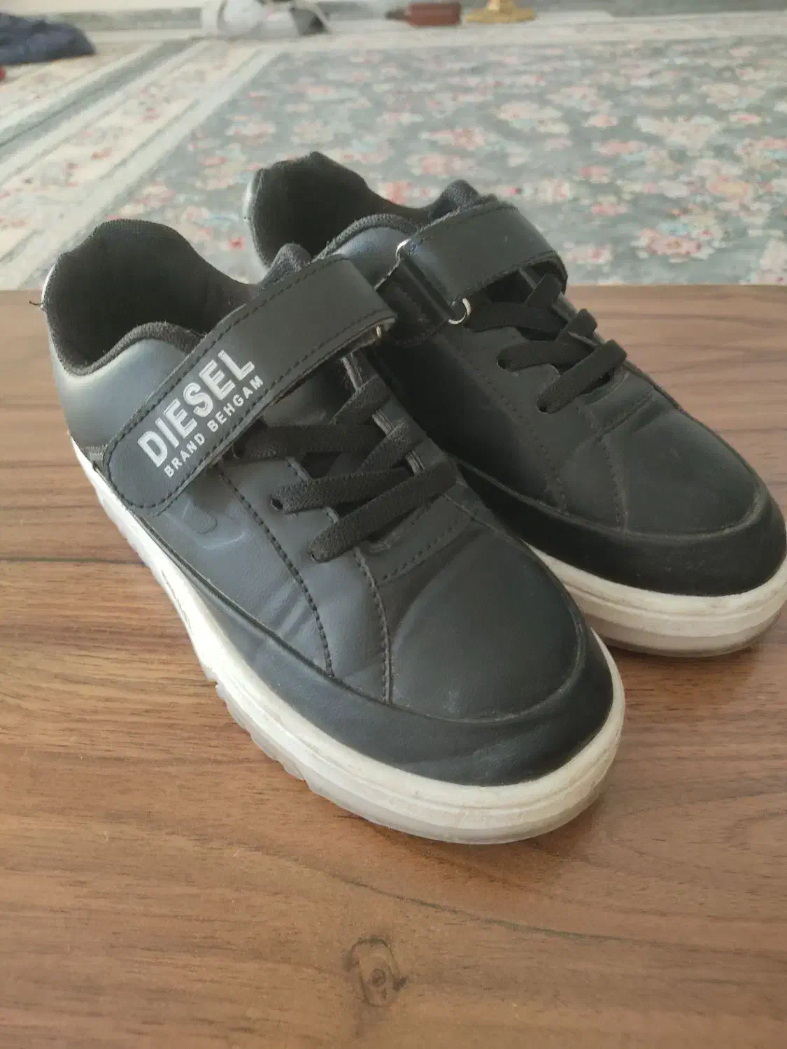 کفش بچه|کفش و لباس بچه|زنجان, |دیوار