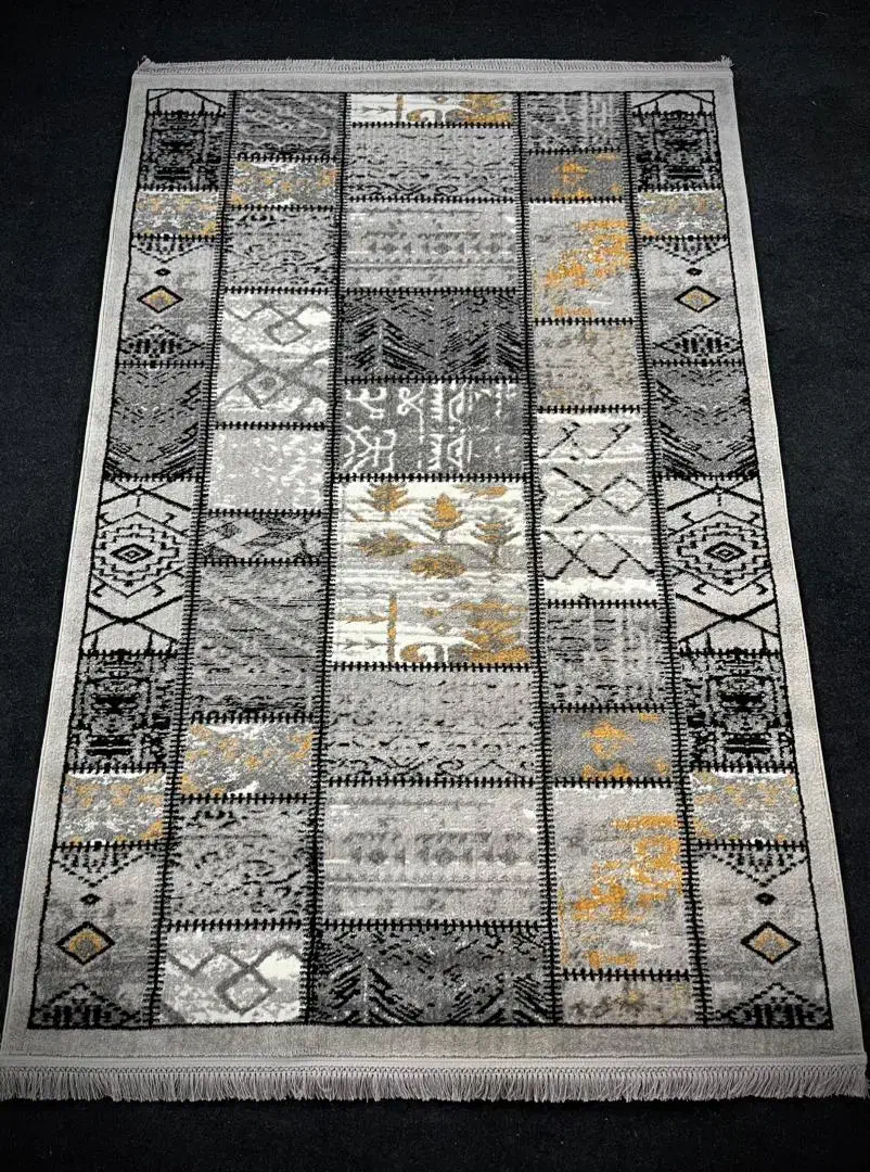 روش انواع فرش گبه ماشینی و کناره با کیفیت عالی|فرش|کاشان, شهرک صنعتی فتح المبین|دیوار