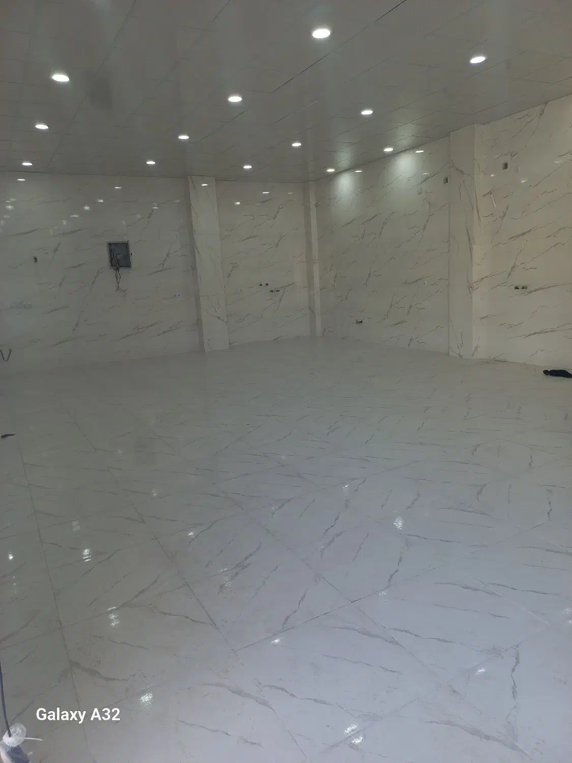 اجاره مغازه|اجارهٔ مغازه و غرفه|دوگنبدان, |دیوار
