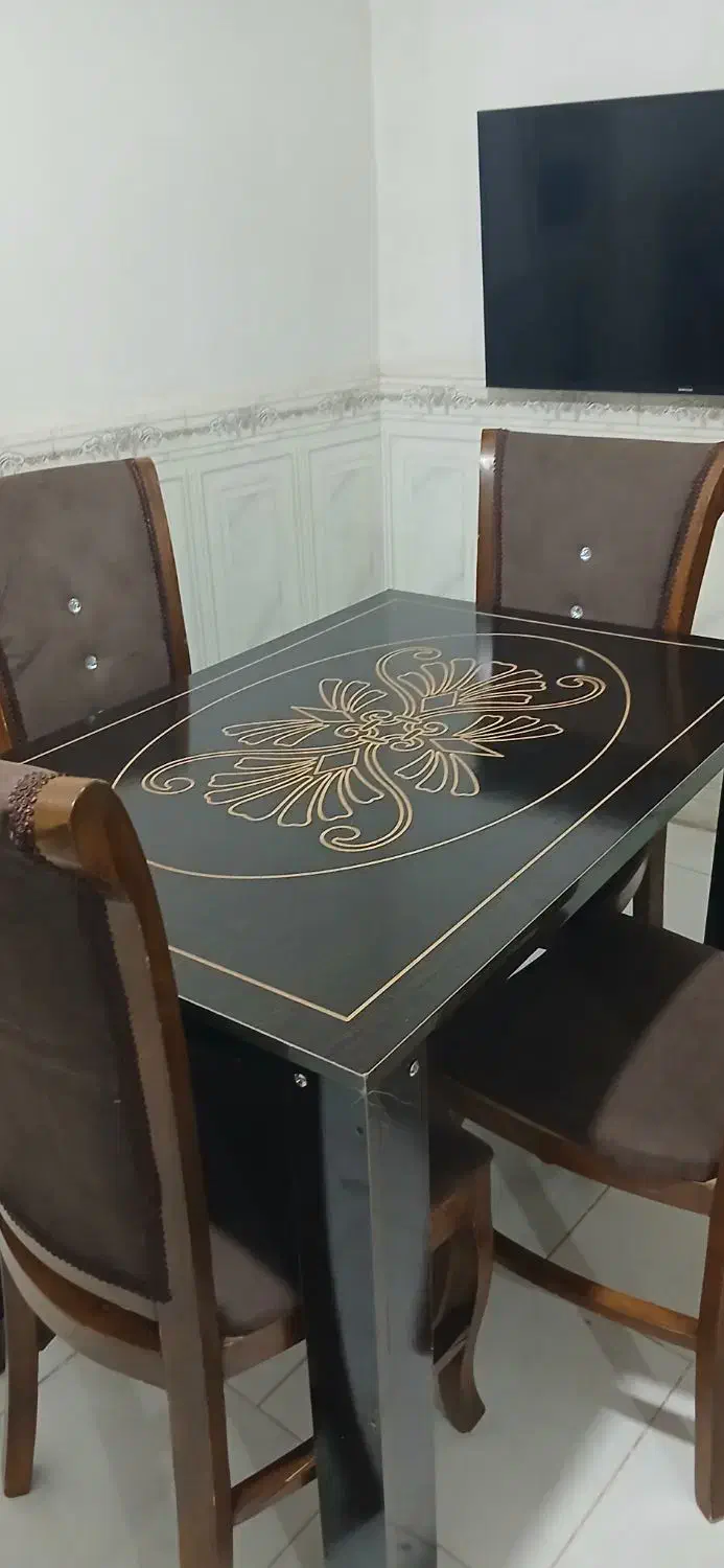 میز غذاخوری چهار نفره|میز و صندلی غذاخوری|بهارستان, |دیوار