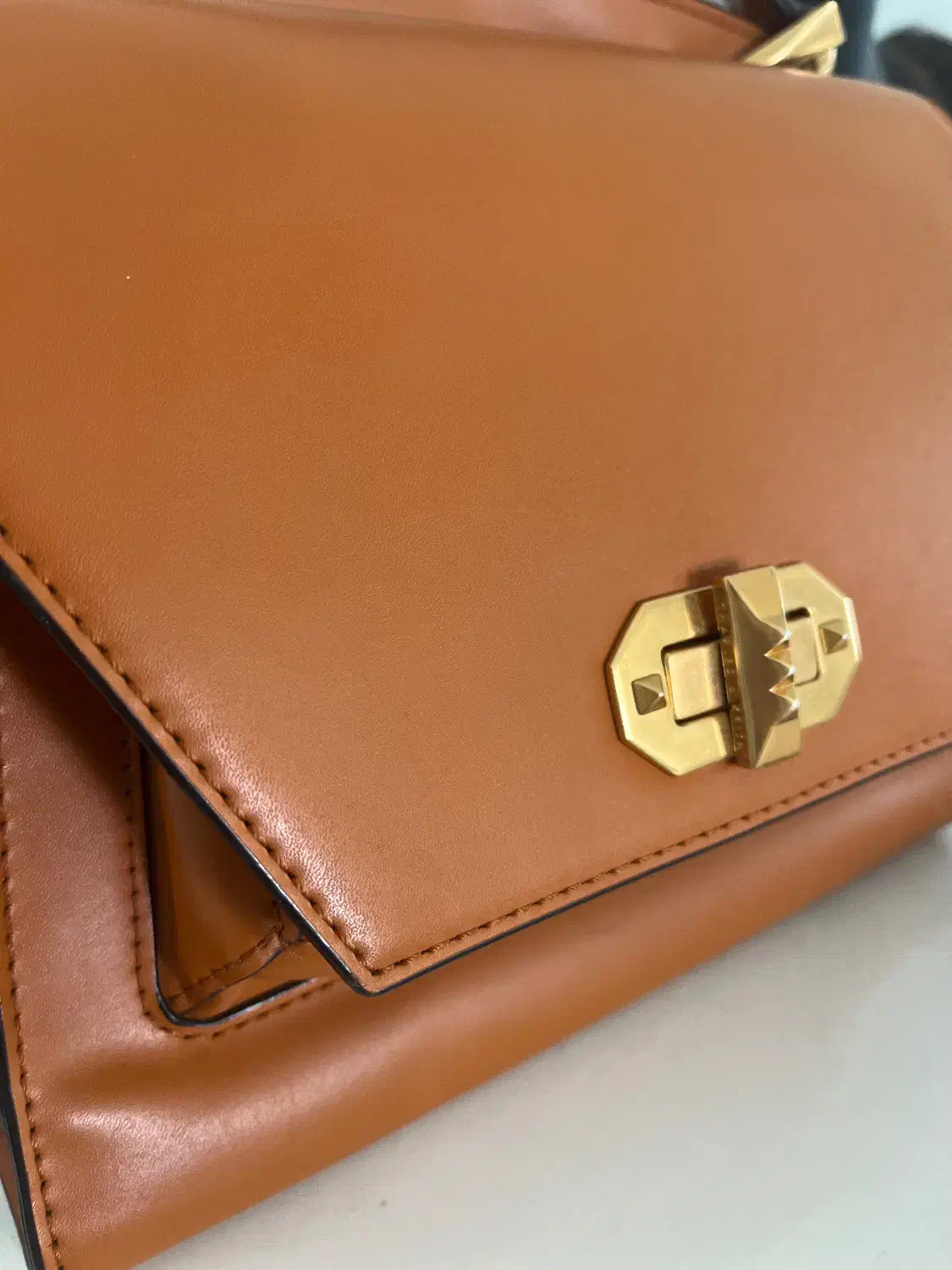 کیف عسلی برند charles and keith|کیف، کفش، کمربند|تهران, تجریش|دیوار