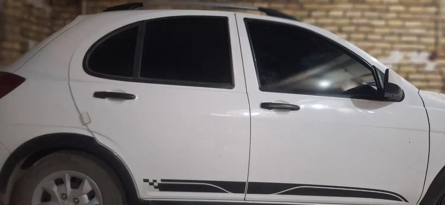 کوییک ار سفید مشکی|خودرو سواری و وانت|دورود, |دیوار