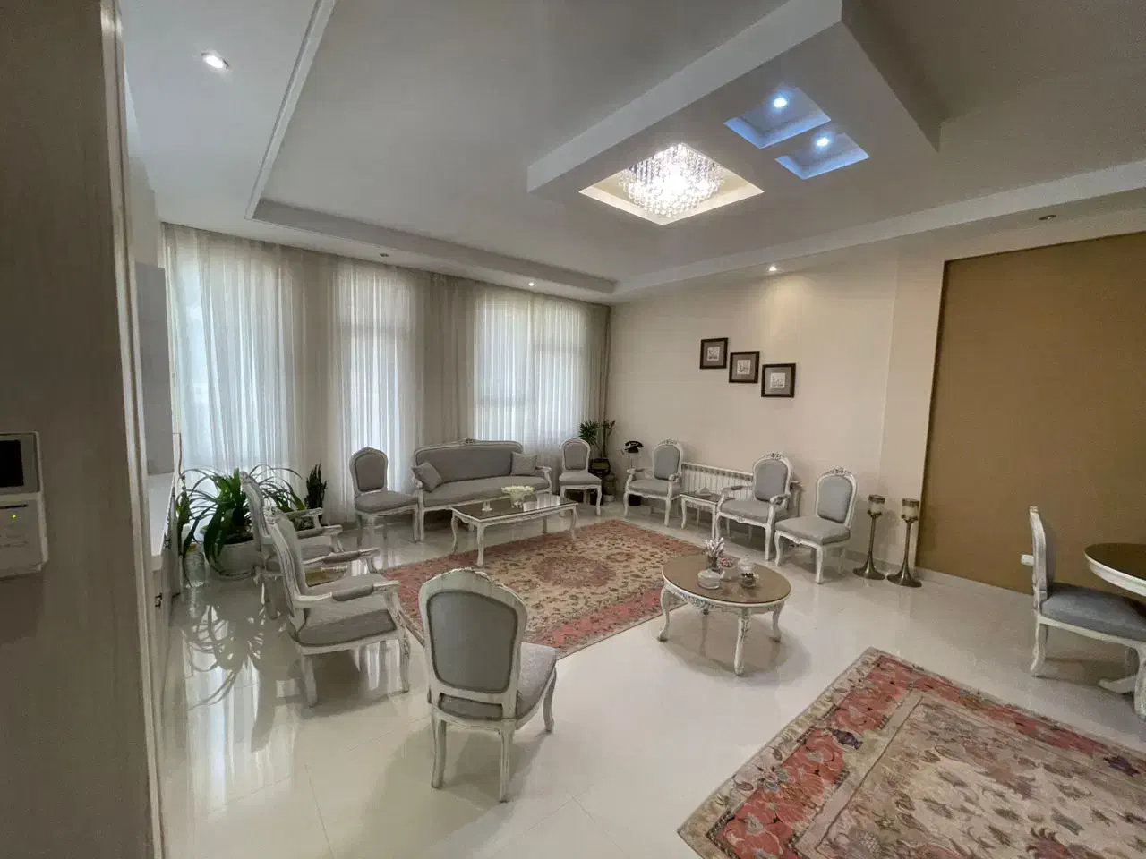 آپارتمان ۱۹۰ متر/سه خواب/فول فرامرز عباسی ۲۶|اجارهٔ آپارتمان|مشهد, شهید فرامرز عباسی|دیوار