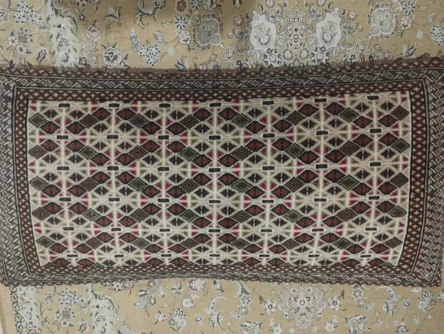 پشتی|پشتی|زنجان, |دیوار