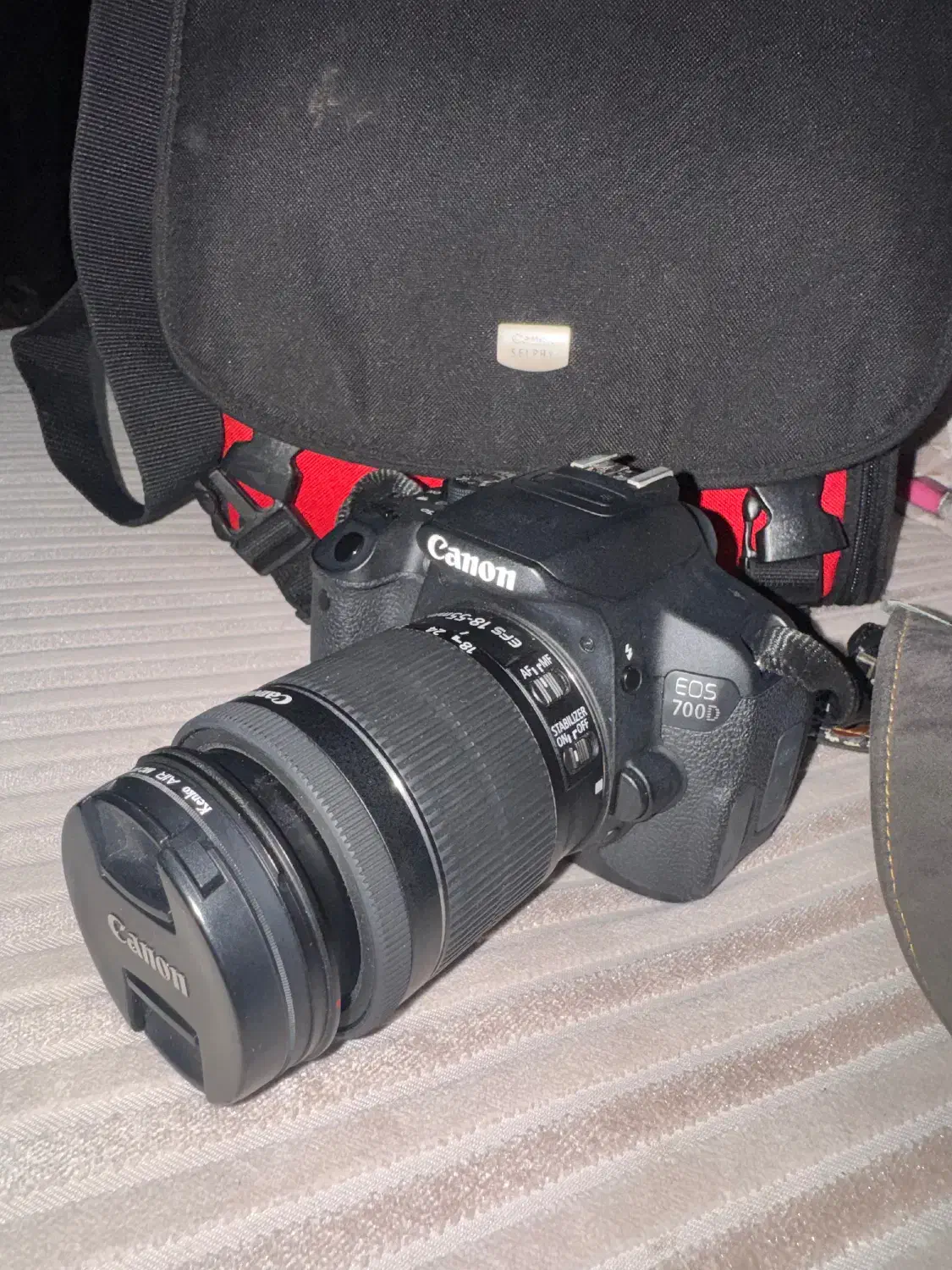 دوربین عکاسی canon 700D|دوربین عکاسی و فیلم‌برداری|تهران, چیذر|دیوار