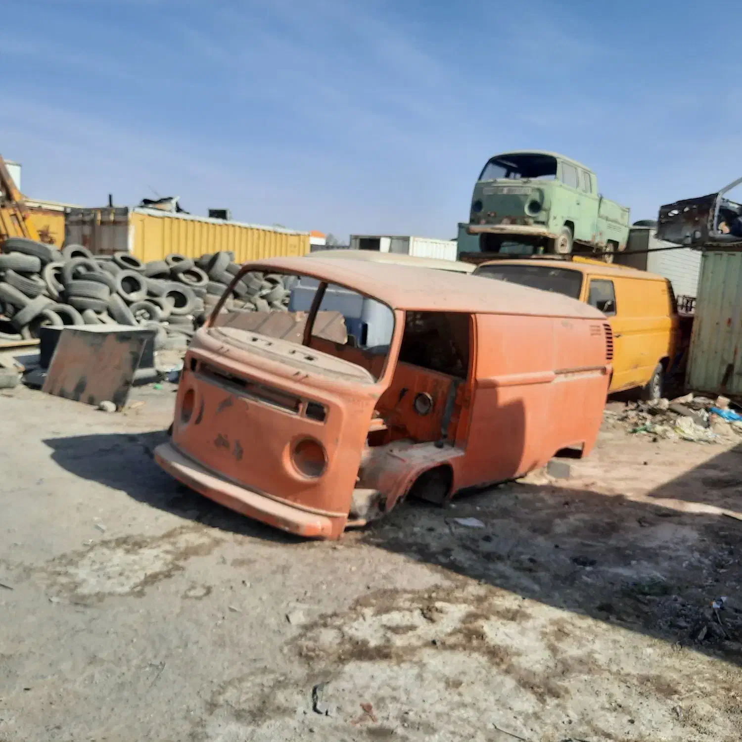 اتاق خالی فولکس واگن قدیمی|خودرو کلاسیک|خاوران, |دیوار