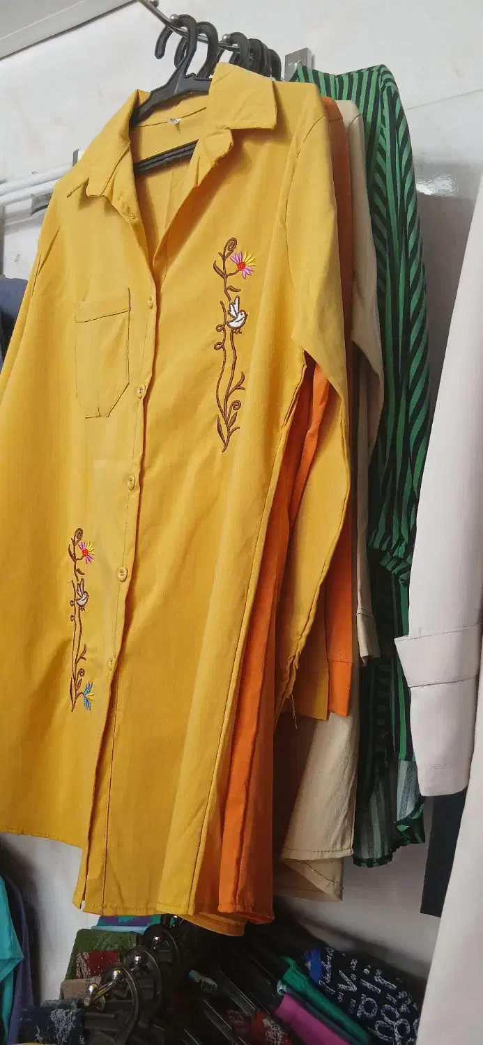 ی تعداد شومیز ومانتو سایز۴۲ تا ۴۸  مناسب|لباس|کاشان, استرک|دیوار