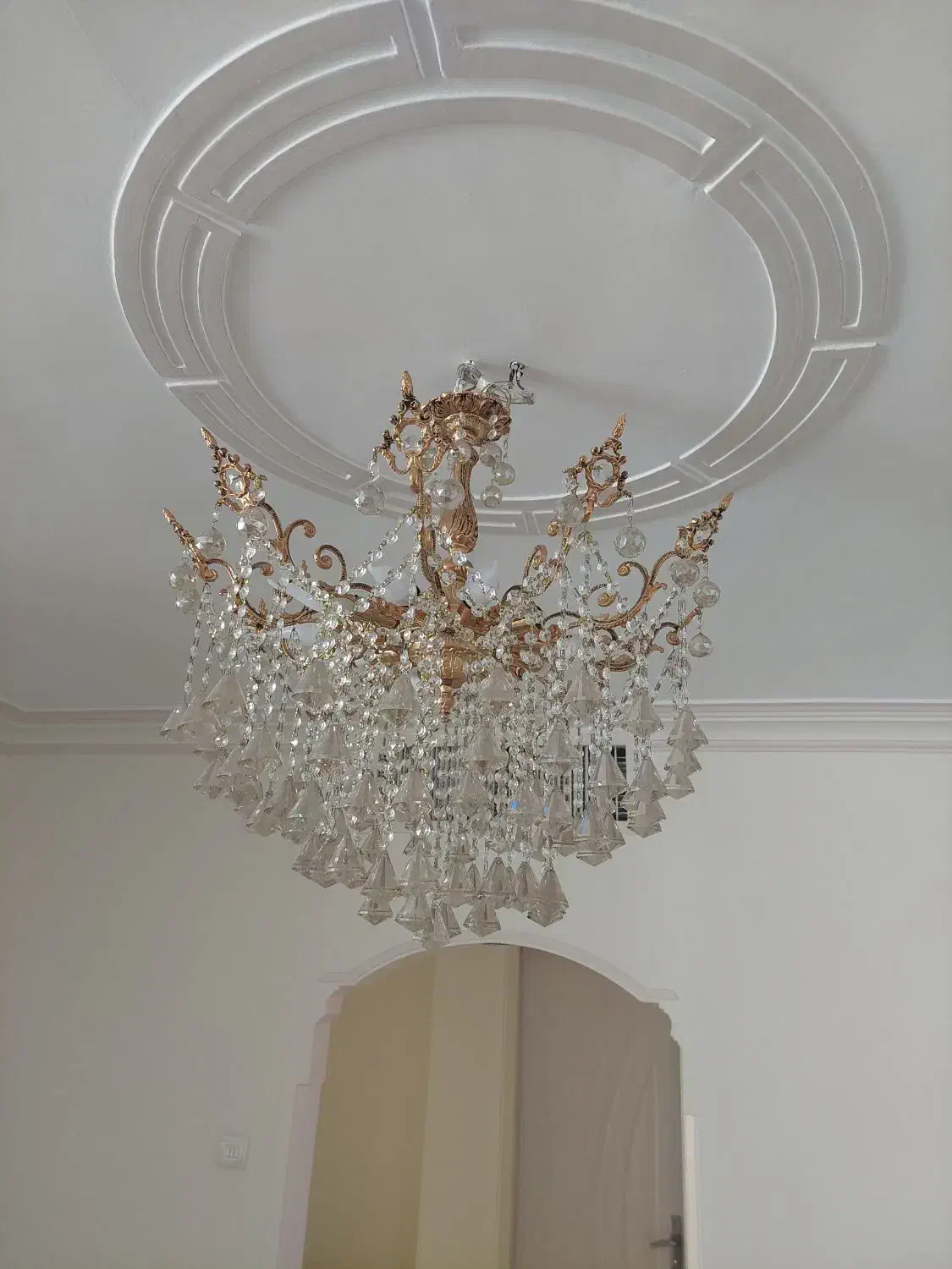 لوستر 10 شاخه برنز|لوستر و چراغ آویز|مهاجران, |دیوار