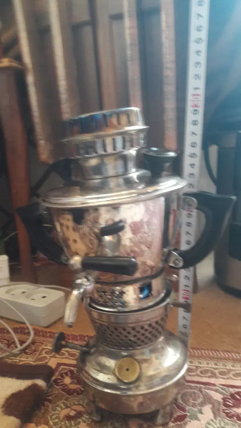 سماور نفتی قدیمی عتیقه ۳۰ سانتی|کلکسیون اشیاء عتیقه|باسمنج, |دیوار