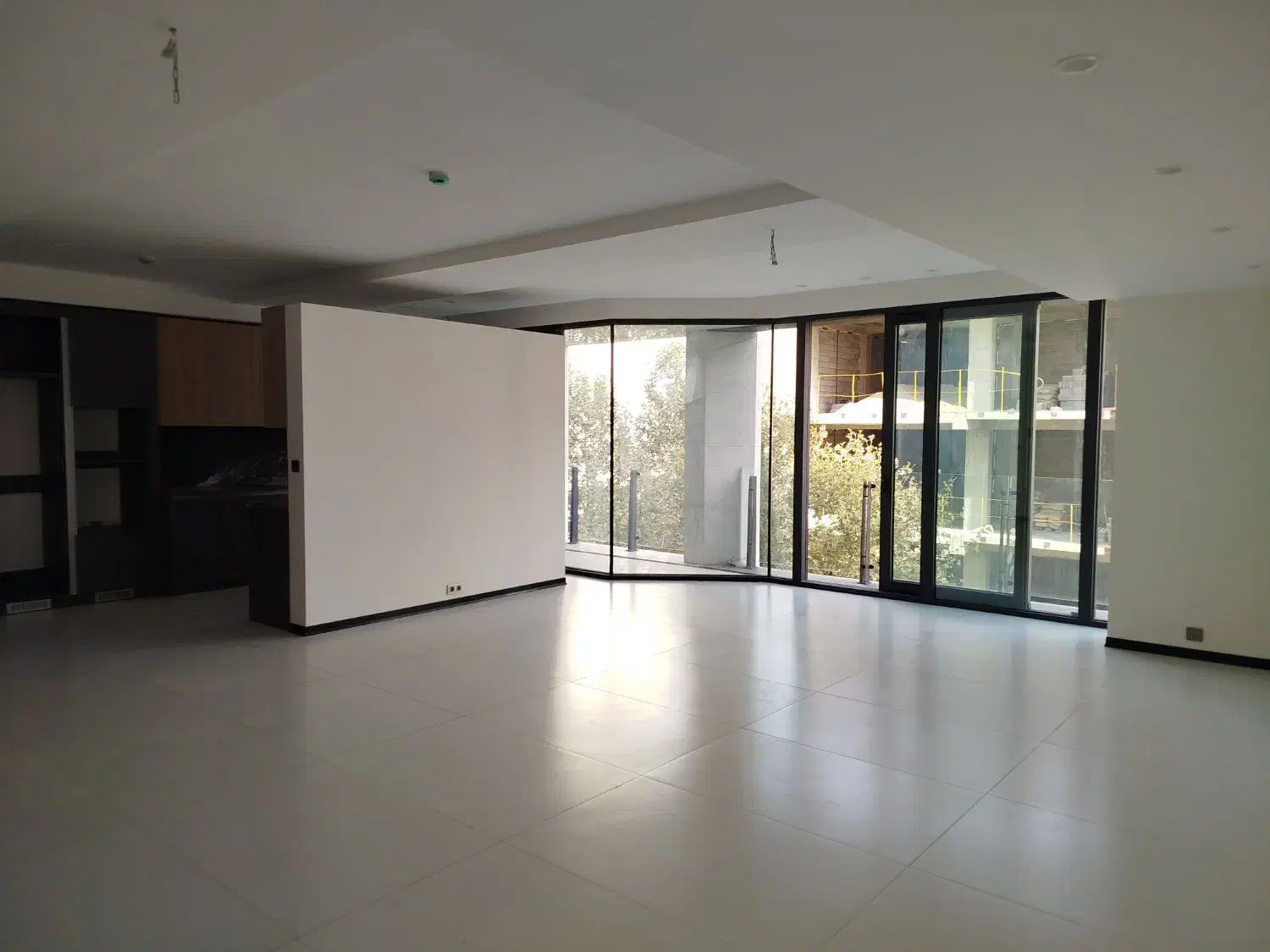 ۱۳۵ متر ۲ پارکینگ مشاعات کامل/۲ ساله کلید نخورده|فروش آپارتمان|تهران, زعفرانیه|دیوار