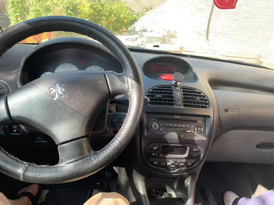 206 sd v8 مدل ۱۳۹۴|خودرو سواری و وانت|تهران, اقدسیه|دیوار