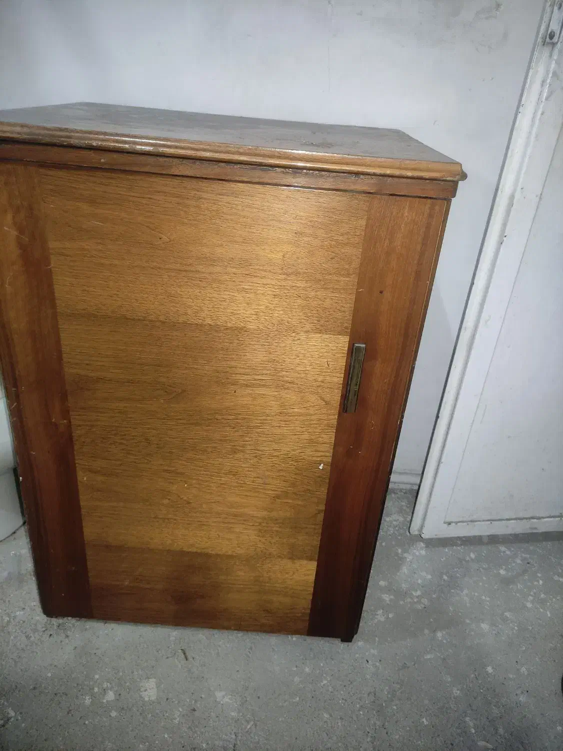 میزه چرخ خیاطی قدیمی آنتیک کلکسیونی آلمانی سالم|لوازم خیاطی و بافتنی|نسیمشهر, |دیوار