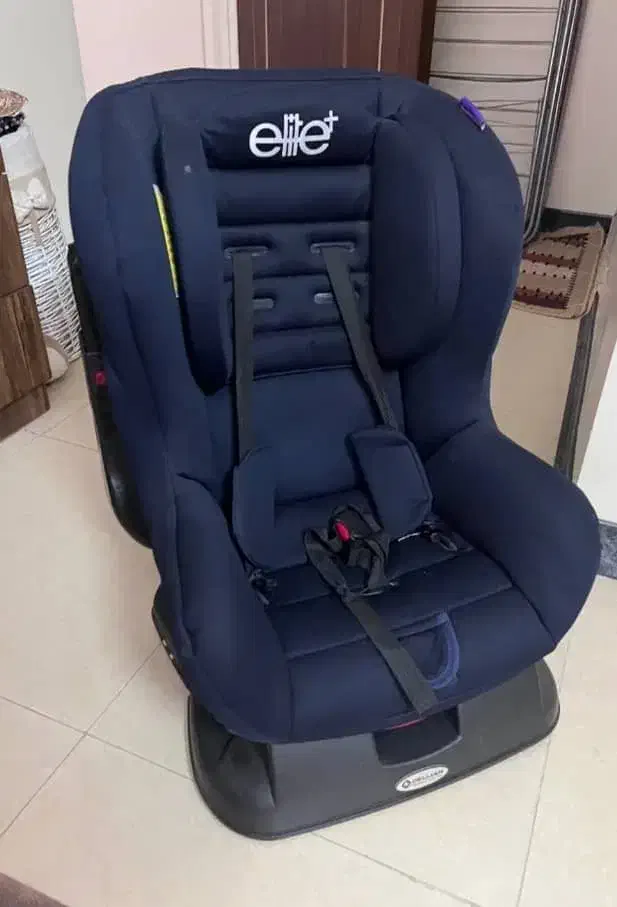 فروش صندلی بچه یا صندلی خودرو تهران|تخت و صندلی بچه|تهران, پاسداران|دیوار