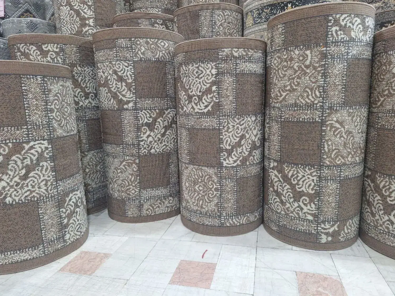 گلیم نسکافه ای/گلیم ساده/قالیچه گلیم/قالیچه/نسکافه|گلیم، جاجیم، گبه|قم, امامزاده ابراهیم|دیوار