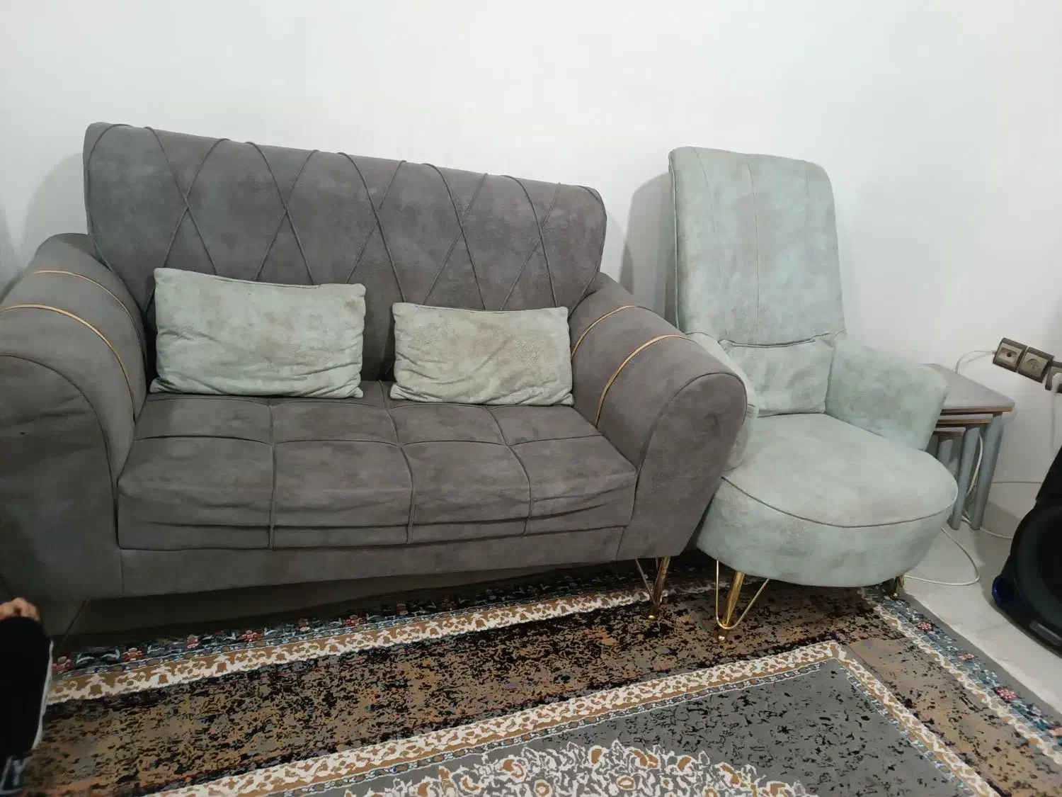 فروش مبل 9نفره ب همراه میز عسلی|مبلمان خانگی و میز عسلی|قائمشهر, |دیوار