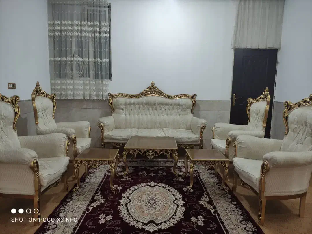 مبل سلطنتی تمیز7نفره|مبلمان خانگی و میز عسلی|قم, امامزاده ابراهیم|دیوار