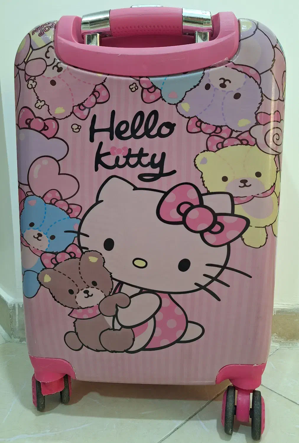 چمدان فایبر گلاس بچگانه کیتی سایز تقریبا متوسط|اسباب و اثاث بچه|تهران, تولید دارو|دیوار