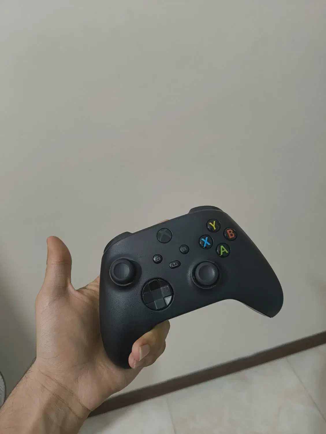 دسته ایکس باکس سری اس|کنسول، بازی ویدئویی و آنلاین|پرند, فاز ۳|دیوار