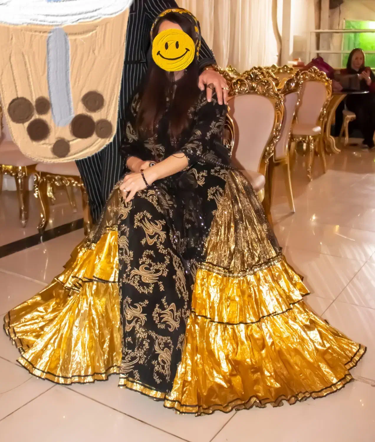 لباس محلی|لباس|صدرا-فارس, فاز ۱|دیوار