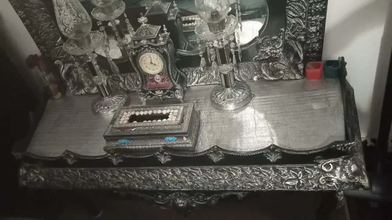 آینه شمعدون  و ساعت|بوفه، ویترین، کنسول|تربت‌حیدریه, ۴۵ متری|دیوار