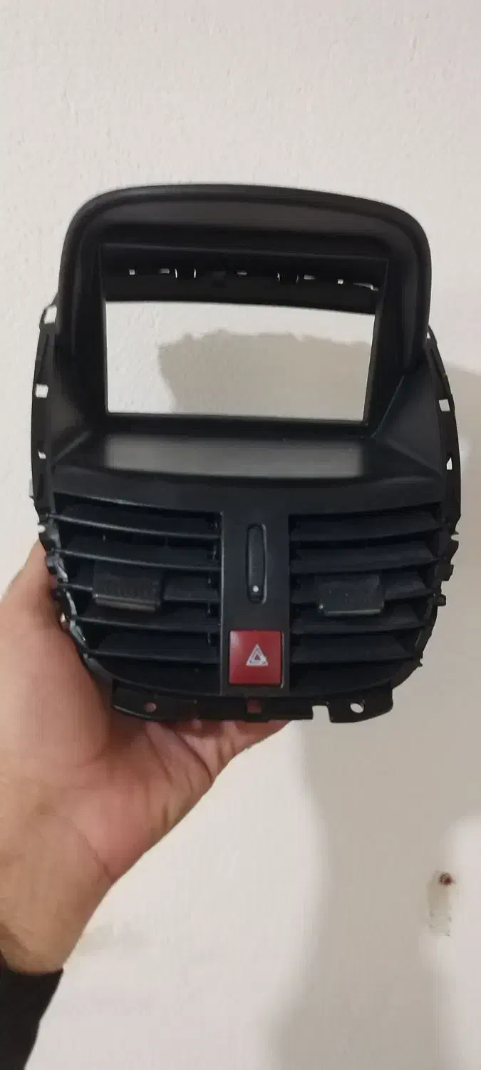 کنسول دریچه کولر 207|قطعات یدکی و لوازم جانبی|کرج, اتمسفر|دیوار