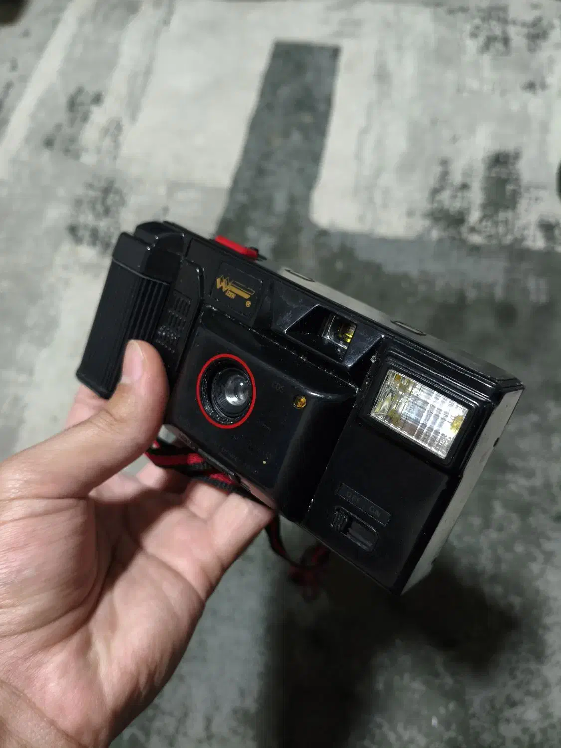 دوربین بسیار زیبا عتیقه|دوربین عکاسی و فیلمبرداری|تهران, یوسفآباد|دیوار