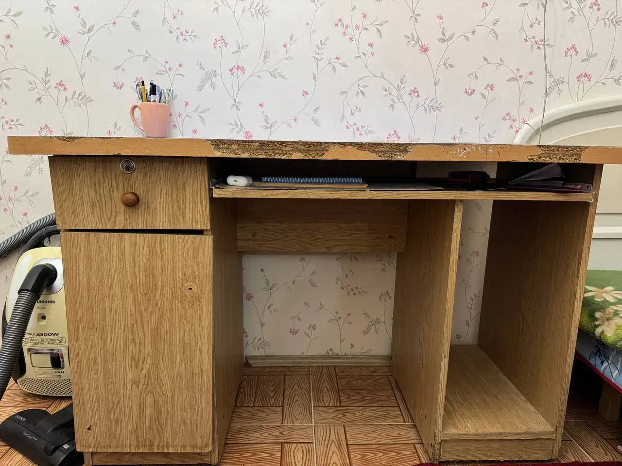 میز|میز تحریر و کامپیوتر|مرند, |دیوار