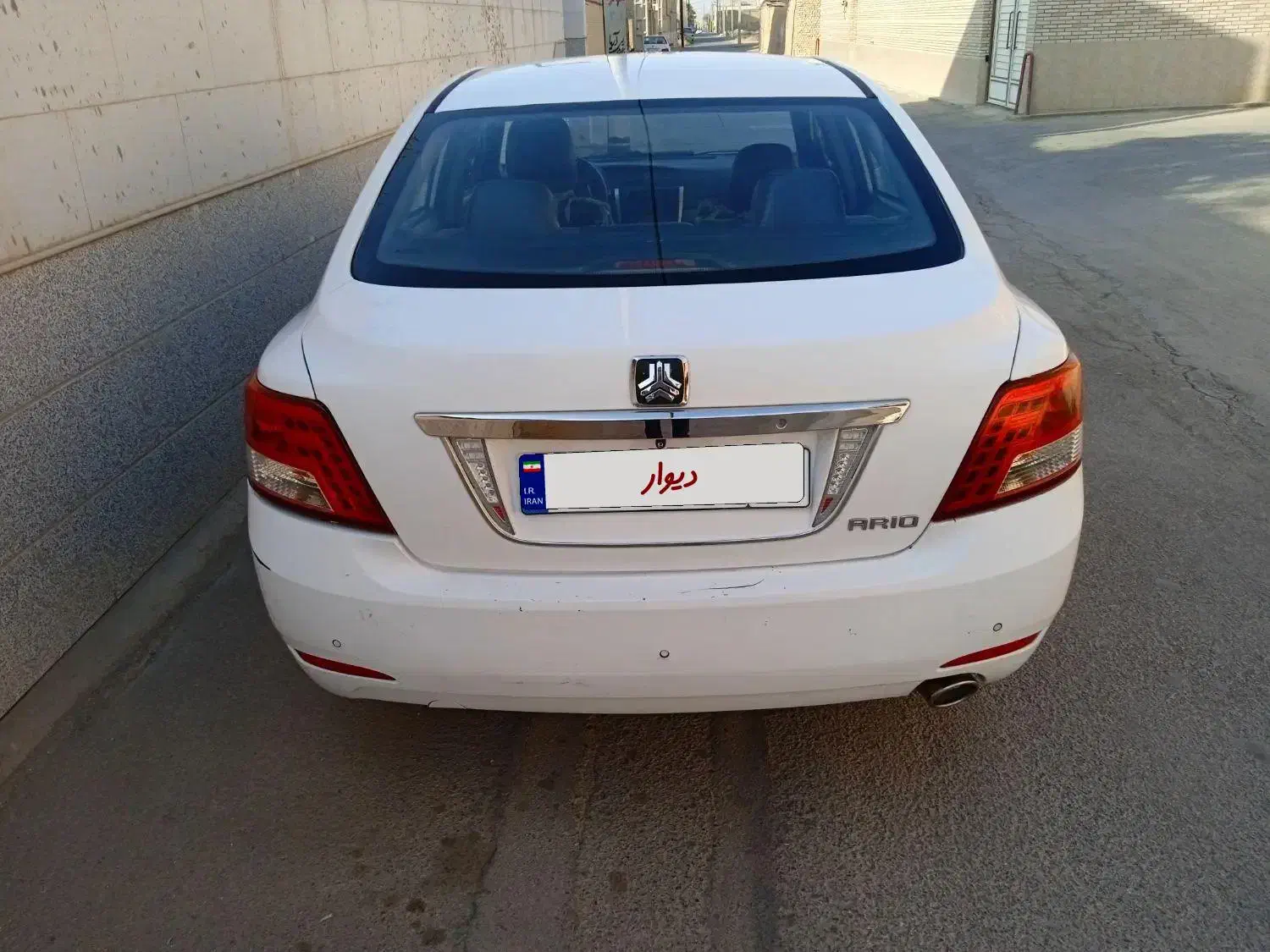 آریو 121000کار دارای کروز کنترل ضبط تصویری|خودرو سواری و وانت|میبد, |دیوار