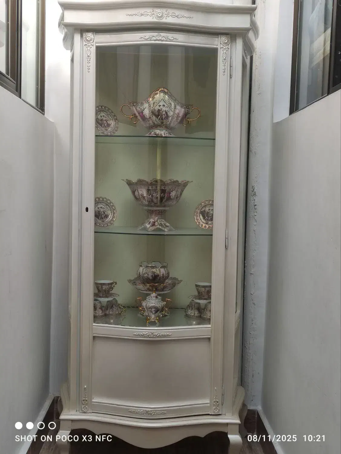 بوفه چوبی کاملا سالم|بوفه، ویترین، کنسول|اردبیل, |دیوار