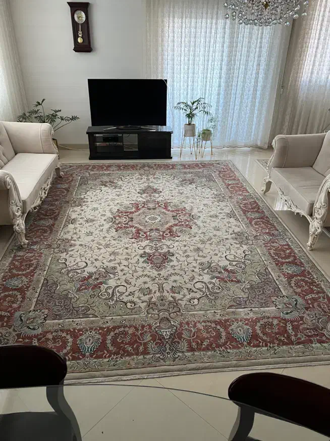 فرش نگین مشهد|فرش|مشهد, هفده شهریور|دیوار