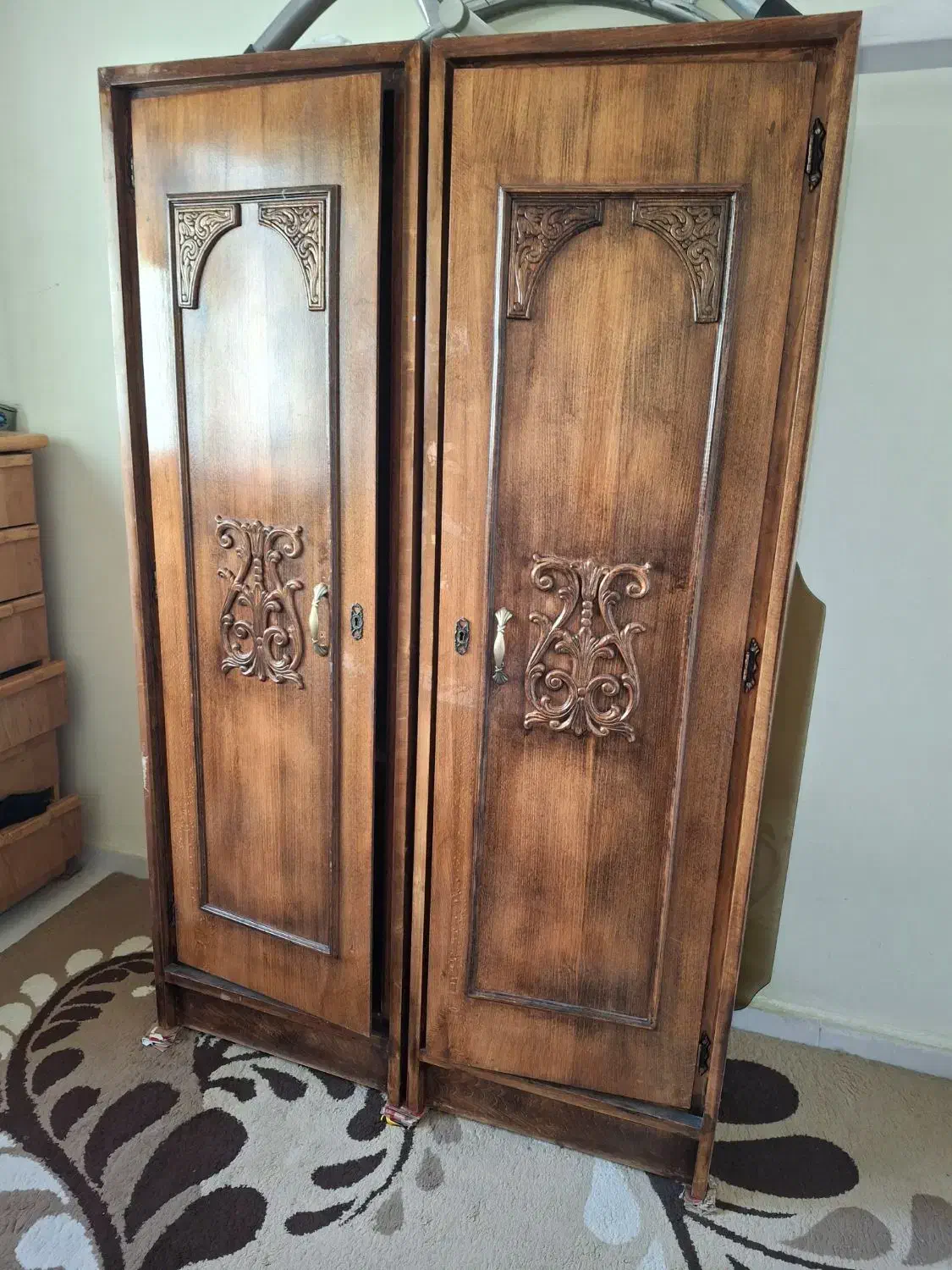 لوازم منزل فروشی|فرش|پرند, فاز ۶|دیوار