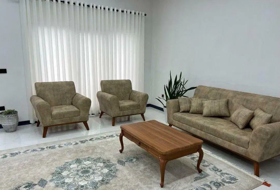 مبل فقط ۱۵ تومن|مبلمان خانگی و میز عسلی|بجنورد, |دیوار